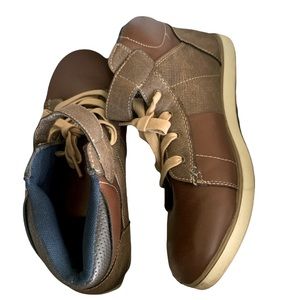 Boys hi top leather shoes